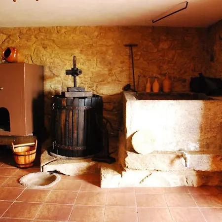 Quinta Da Dinha Farma Oliveira de Azemeis